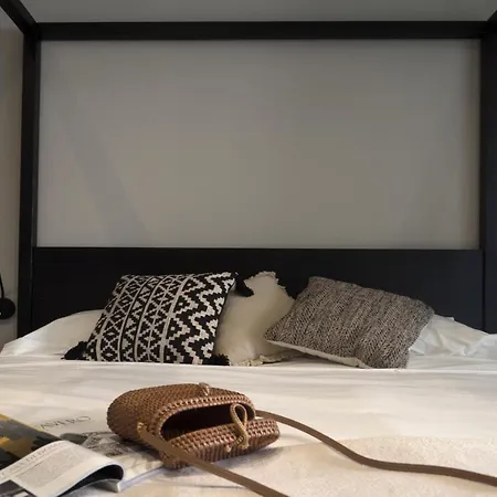 Dimora Arco Di Mezzo בטלייה טרמה