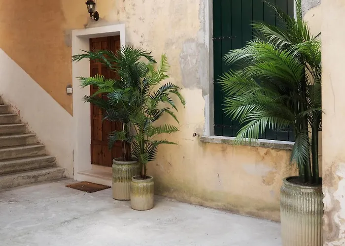 Διαμέρισμα Dimora Arco Di Mezzo *